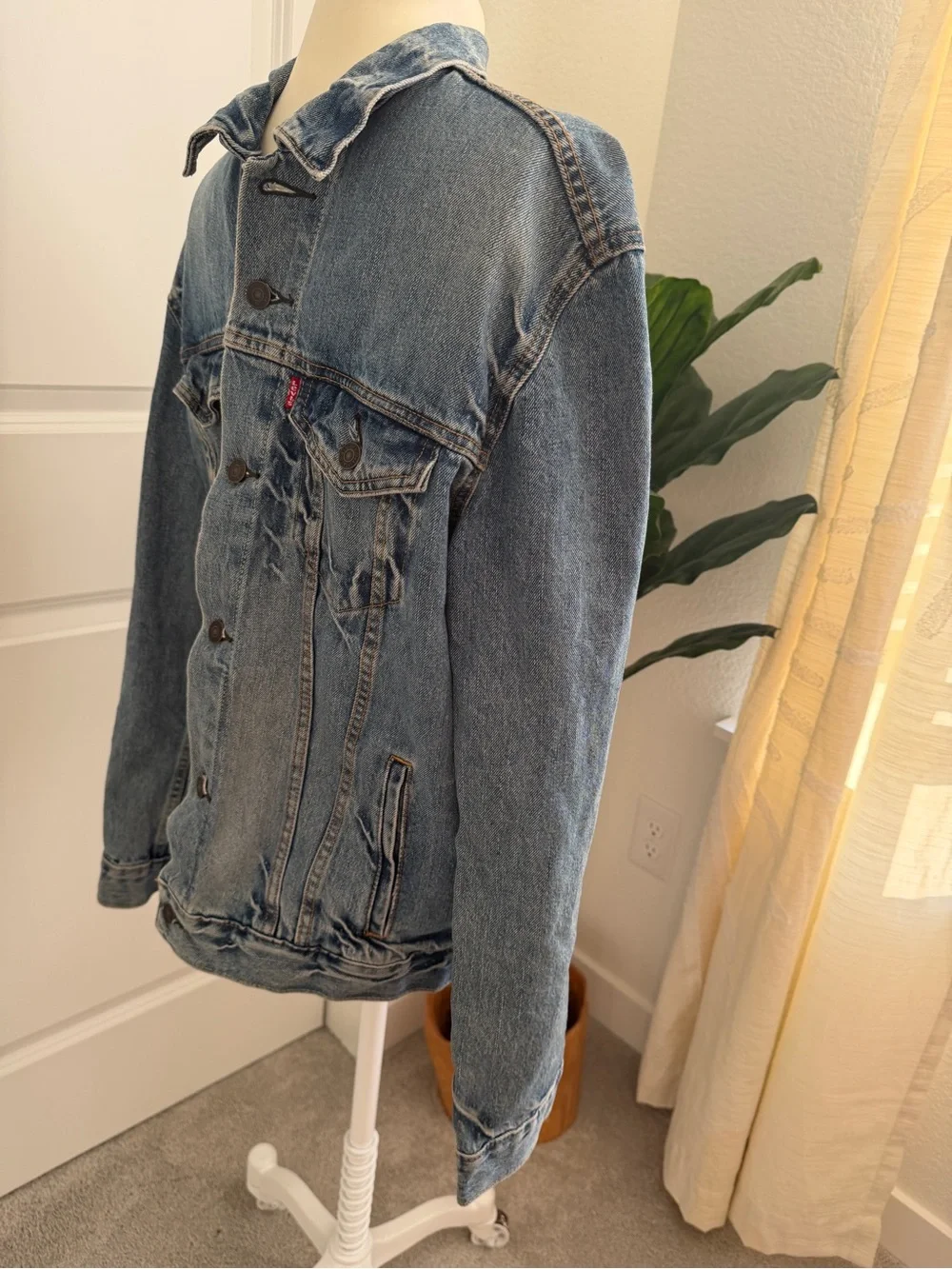 Levi’s Trucker Jean Jacket 72334 Men’s Medium Blue Denim 100% Cotton